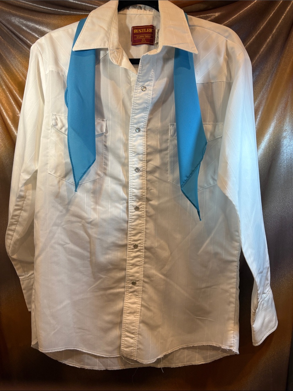 Vintage x-long tail Rustler White Western Snap Shirt with Turquoise kerchief PP